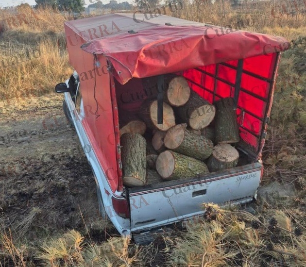 Talamontes desatan batalla campal y dañan cuatro patrullas en Papalotla