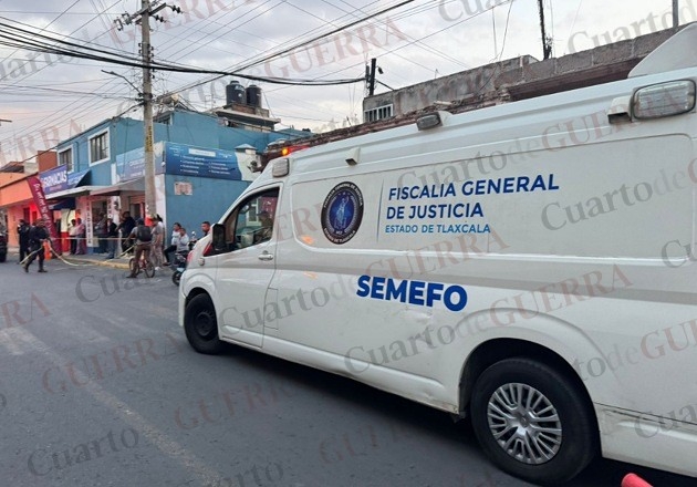 Motociclista muere en Chiautempan; manejaba presuntamente alcoholizado con su pequeña hija