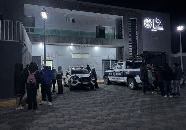 Menor arrolla a huehues y bailarinas en Texcacoac, Chiautempan; denuncian omisión policial