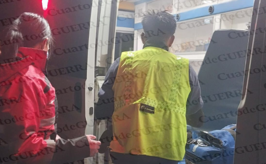 Cae a barranca de 15 metros en Tetla tras quedarse dormido al volante