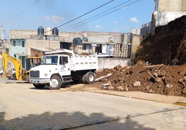 Continúa Ayuntamiento de Tlaxcala la atención con brigadas tras afectaciones por granizada en la capital