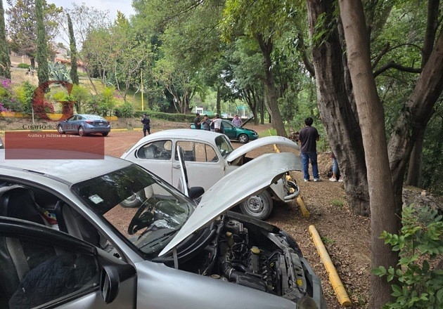 Roban autopartes de siete vehículos mientras familias  visitaban Las Cuevas, en Apetatitlán