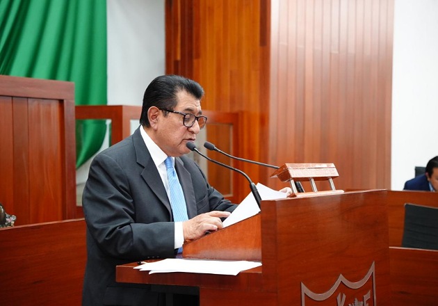 Impulsa Héctor Ortiz estímulos al arte