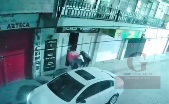 Vacían barbería en Calpulalpan; se llevan hasta la 'maquinita' de peluches