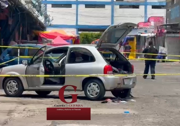 Comando en camioneta de 'mariachis' rafaguea a tres en el Mercado Morelos, en Puebla