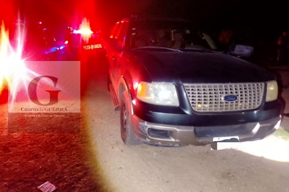 Asesinan a balazos a joven frente a su esposa en Calpulalpan