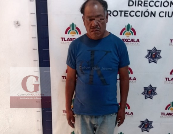Cae presunto cristalero tras merodear un 'vocho' en pleno centro de Tlaxcala
