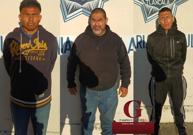 Policías estatales detienen a tres presuntos delincuentes con inhibidor de señal y autopartes, en Calpulalpan