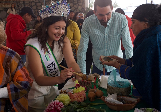 Destaca amplia participación en la Muestra Gastronómica de la Dalia